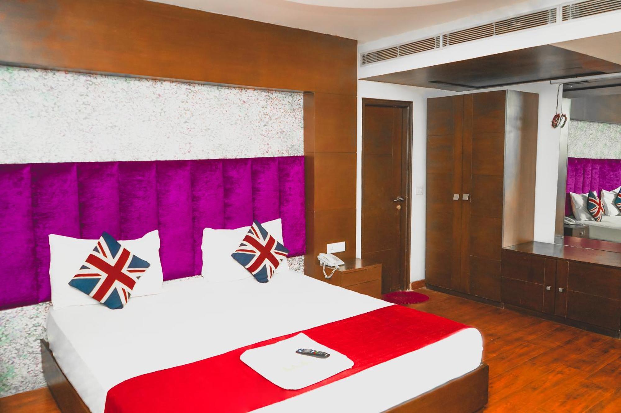 Hotel Sukoon - Ramesh Nagar Új-Delhi Kültér fotó
