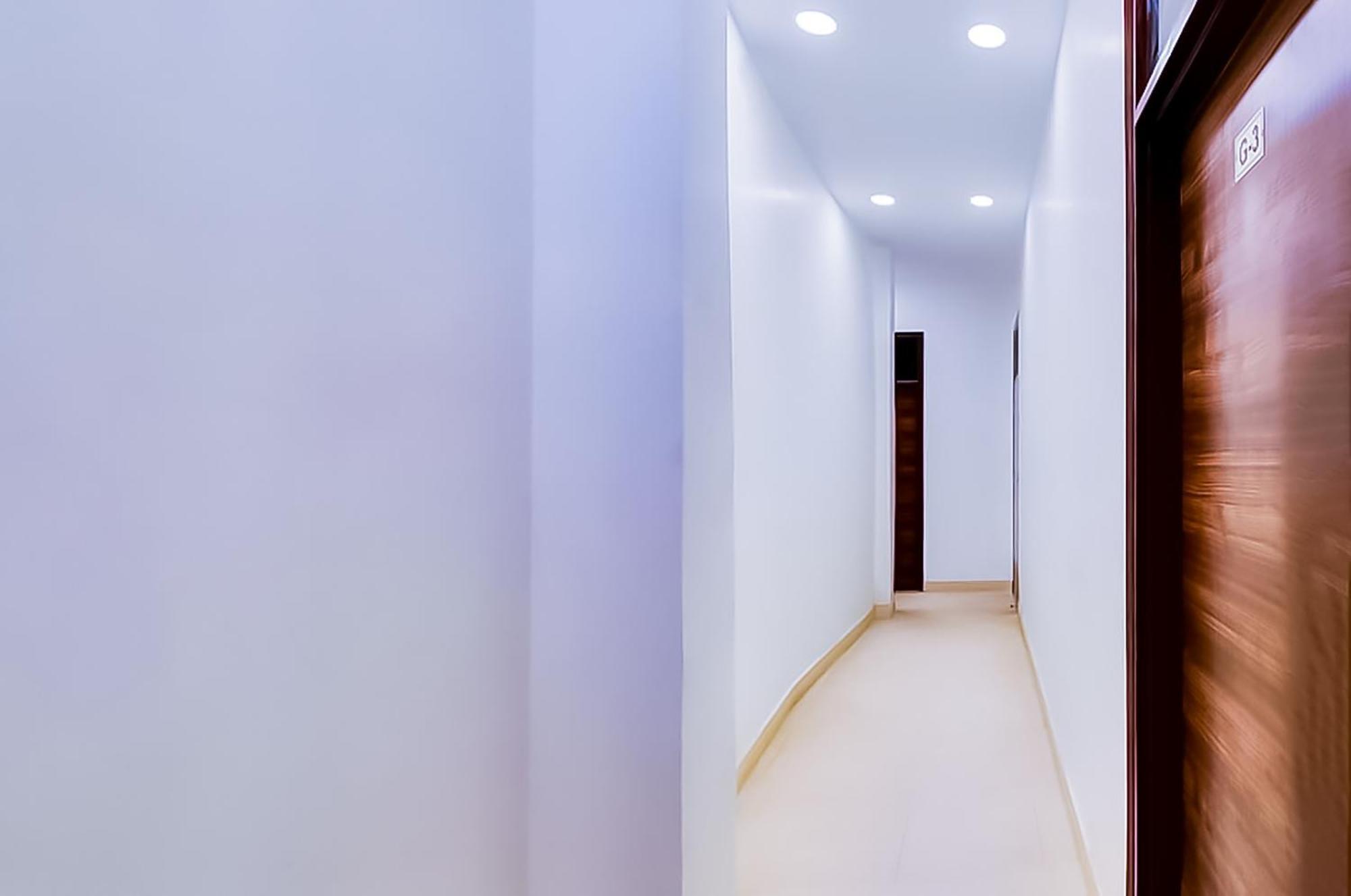 Hotel Sukoon - Ramesh Nagar Új-Delhi Kültér fotó