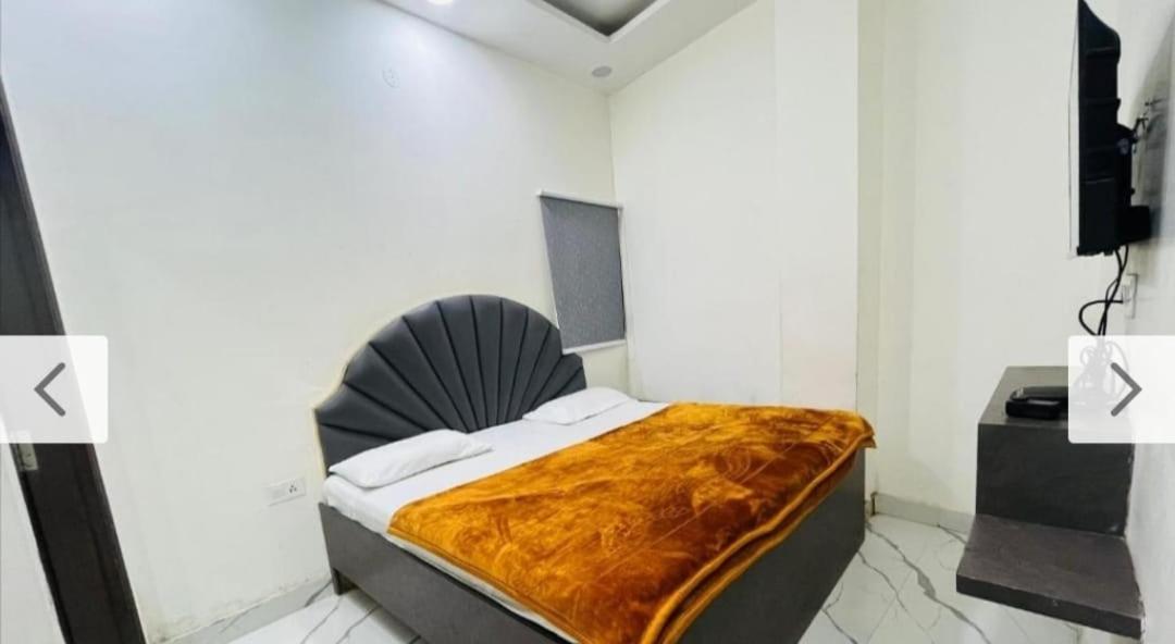 Hotel Sukoon - Ramesh Nagar Új-Delhi Kültér fotó