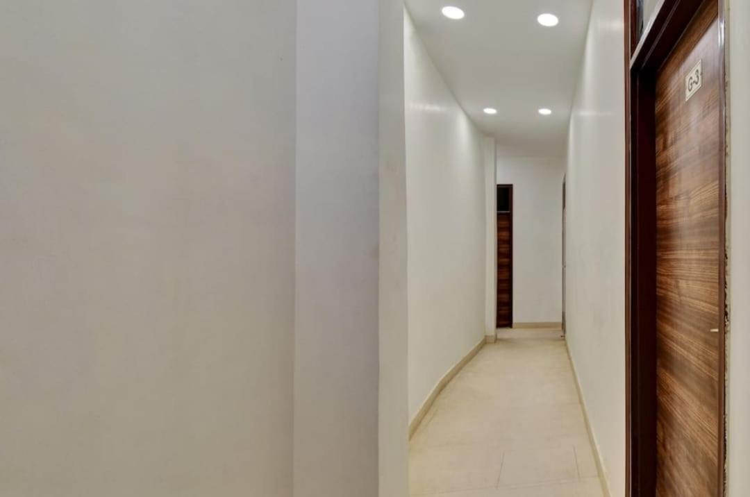 Hotel Sukoon - Ramesh Nagar Új-Delhi Kültér fotó